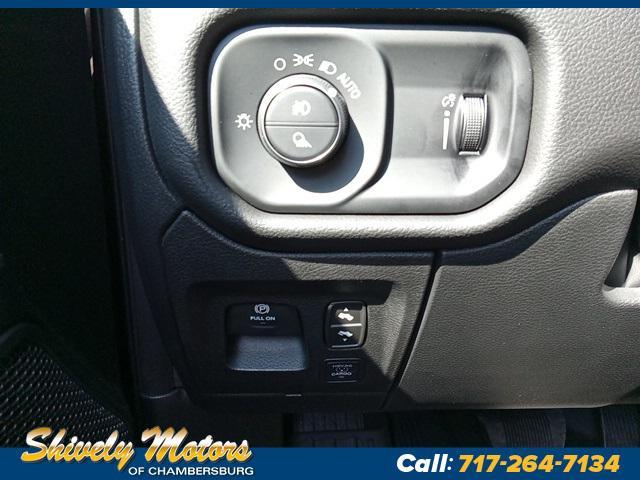 Photo of 2025 Delmonico Red Pearlcoat RAM 1500
