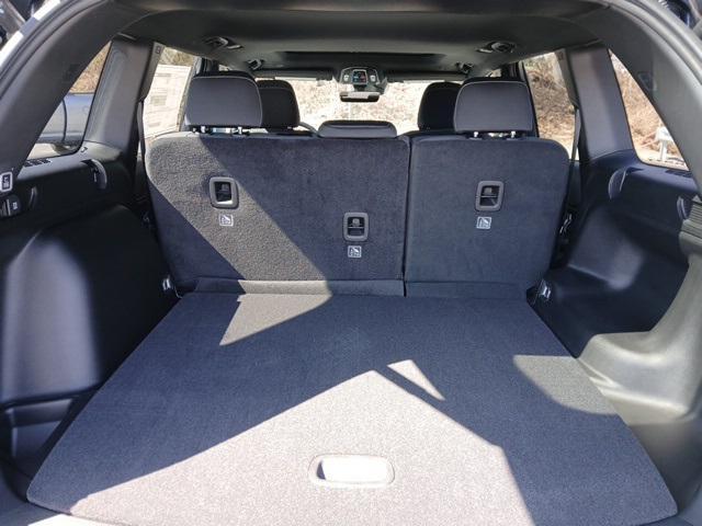 Photo of 2025 Diamond Black Crystal Pearlcoat Jeep Grand Cherokee