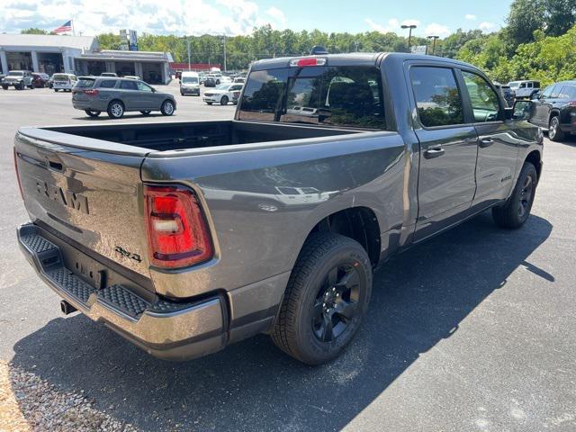 Photo of 2025 Granite Crystal Metallic Clearcoat RAM 1500