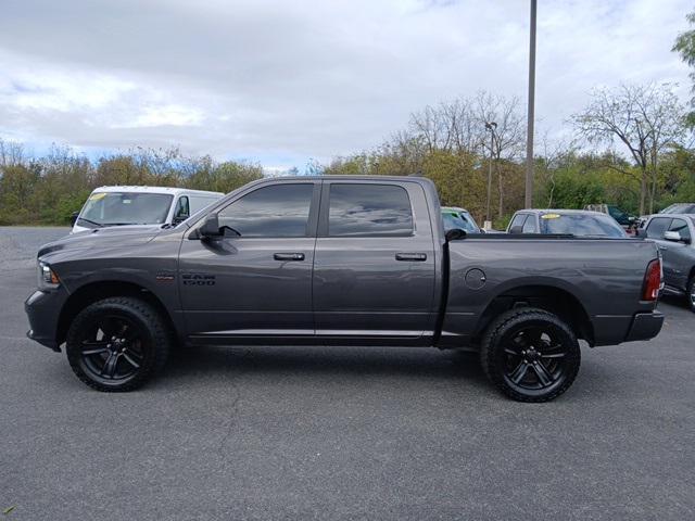 Photo of 2018 Brilliant Black Crystal Pearlcoat RAM 1500