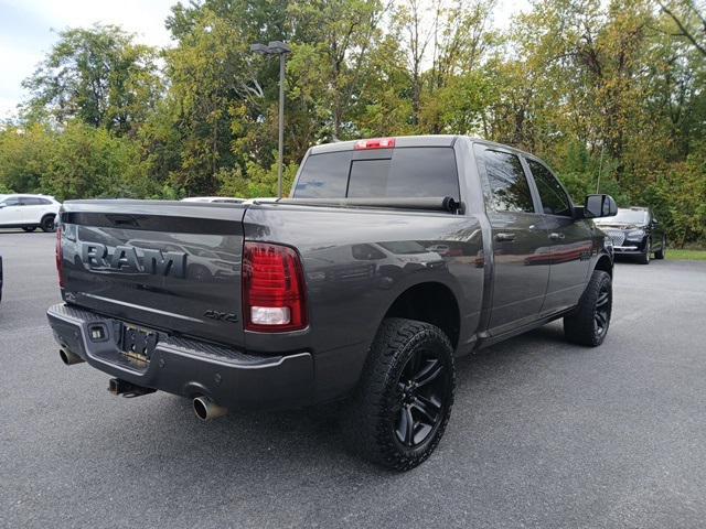 Photo of 2018 Brilliant Black Crystal Pearlcoat RAM 1500