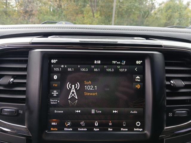 Photo of 2018 Brilliant Black Crystal Pearlcoat RAM 1500