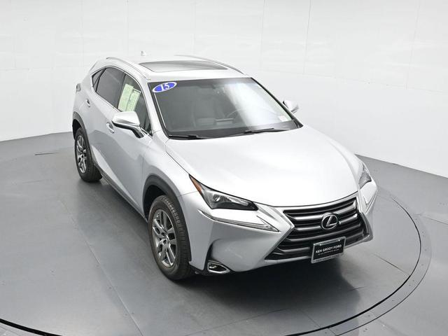 Photo of 2015 Silver Lexus NX 200t