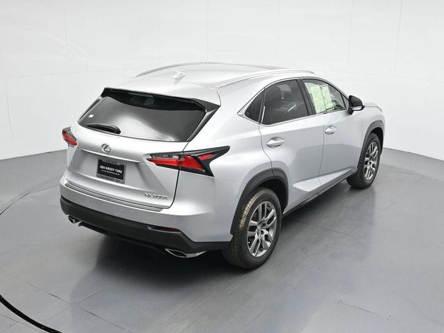 Photo of 2015 Silver Lexus NX 200t