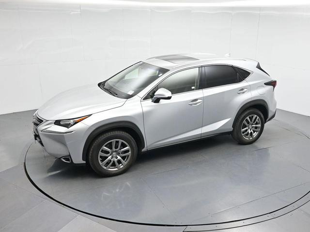 Photo of 2015 Silver Lexus NX 200t