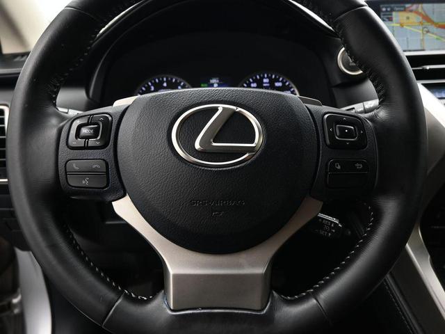 Photo of 2015 Silver Lexus NX 200t