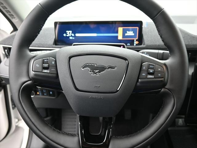 Photo of 2025 Star White Metallic Tri-Coat Ford Mustang Mach-E