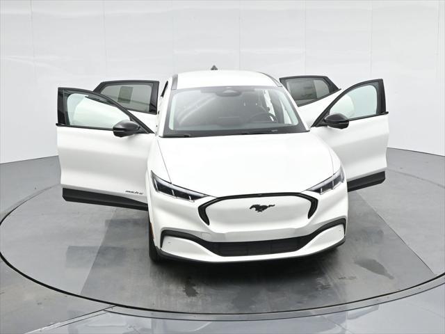 Photo of 2025 Star White Metallic Tri-Coat Ford Mustang Mach-E