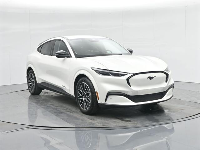 Photo of 2025 Star White Metallic Tri-Coat Ford Mustang Mach-E