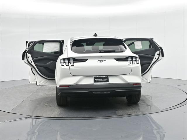 Photo of 2025 Star White Metallic Tri-Coat Ford Mustang Mach-E