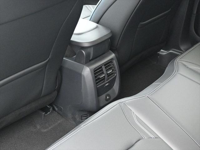 Photo of 2025 Star White Metallic Tri-Coat Ford Mustang Mach-E