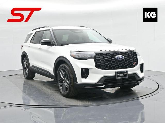 Photo of 2025 Star White Metallic Tri-Coat Ford Explorer