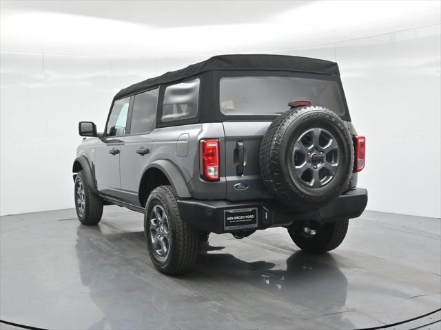 Photo of 2022 Carbonized Gray Metallic Ford Bronco