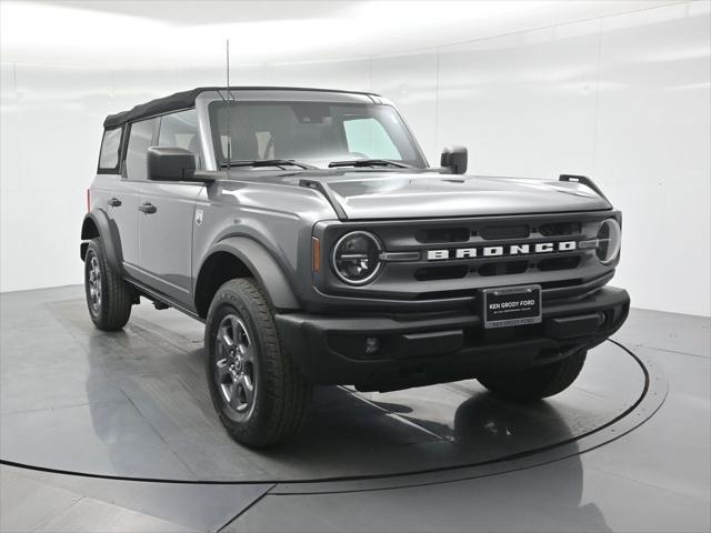 Photo of 2022 Carbonized Gray Metallic Ford Bronco