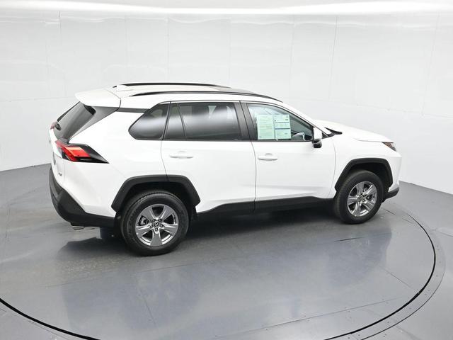 Photo of 2024 Ice Cap Toyota RAV4