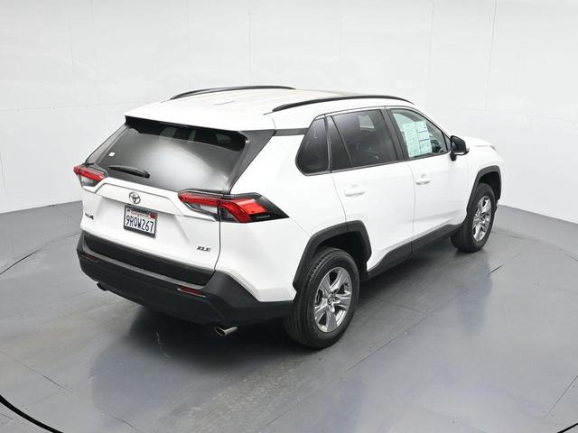 Photo of 2024 Ice Cap Toyota RAV4