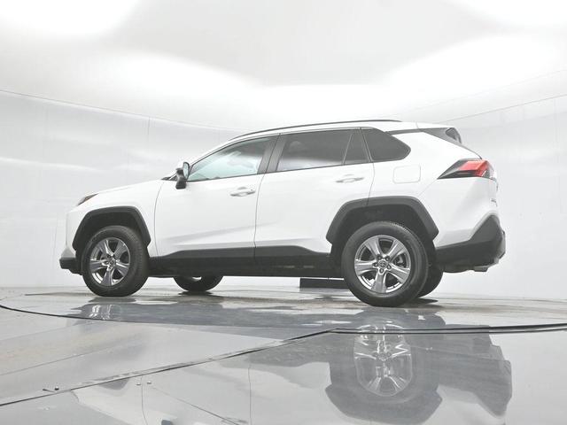 Photo of 2024 Ice Cap Toyota RAV4