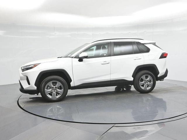 Photo of 2024 Ice Cap Toyota RAV4