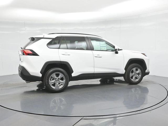 Photo of 2024 Ice Cap Toyota RAV4