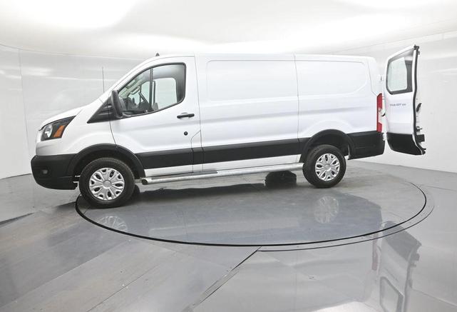 Photo of 2023 Oxford White Ford Transit-250