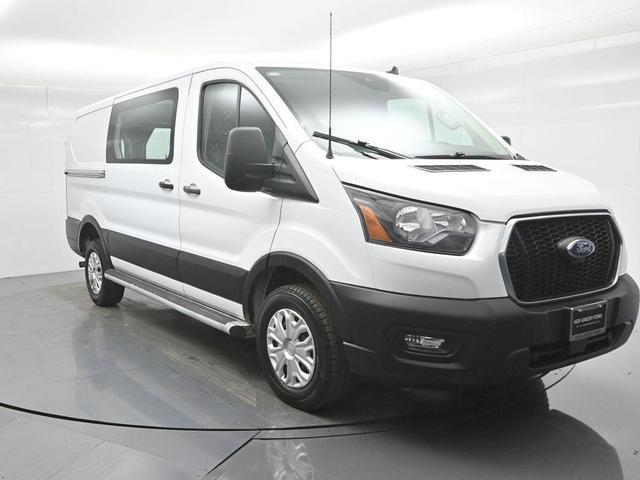 Photo of 2023 Oxford White Ford Transit-250