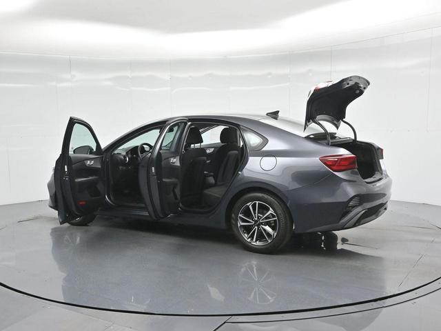 Photo of 2023 Gravity Gray Kia Forte