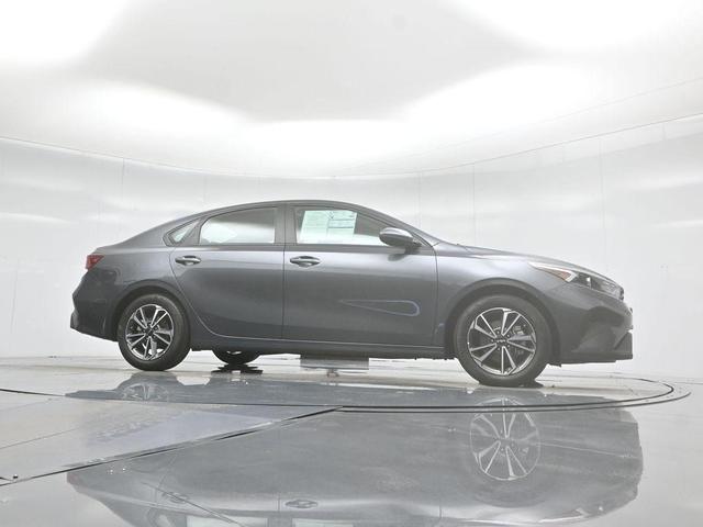 Photo of 2023 Gravity Gray Kia Forte