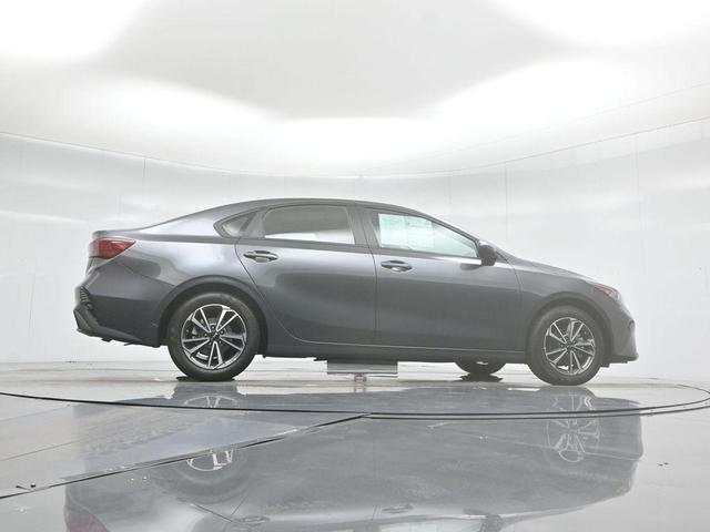 Photo of 2023 Gravity Gray Kia Forte
