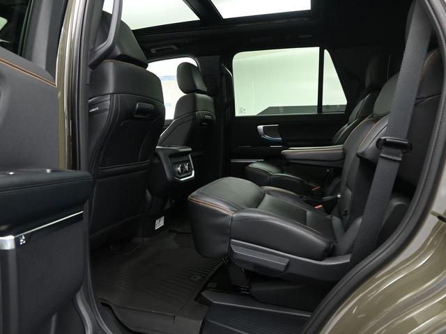 Photo of 2025 Wild Green Ford Expedition