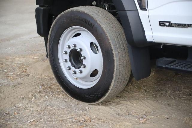 Photo of 2024 Oxford White Ford F-450