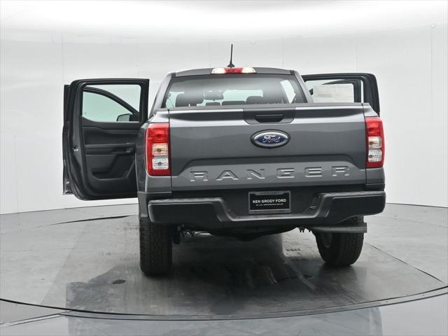 Photo of 2025 Gray Metallic Ford Ranger