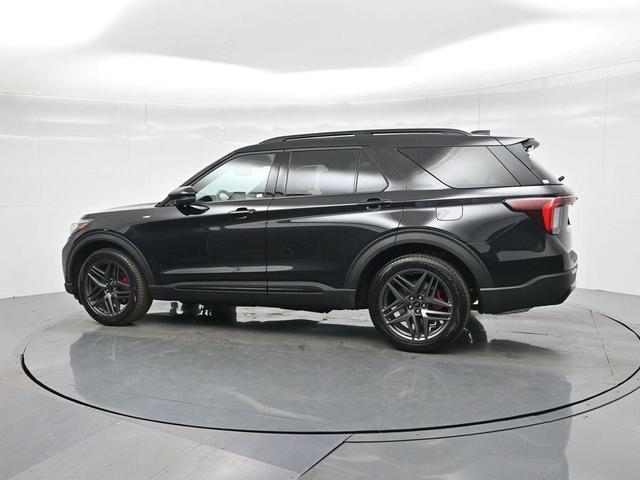 Photo of 2025 Black Metallic Ford Explorer