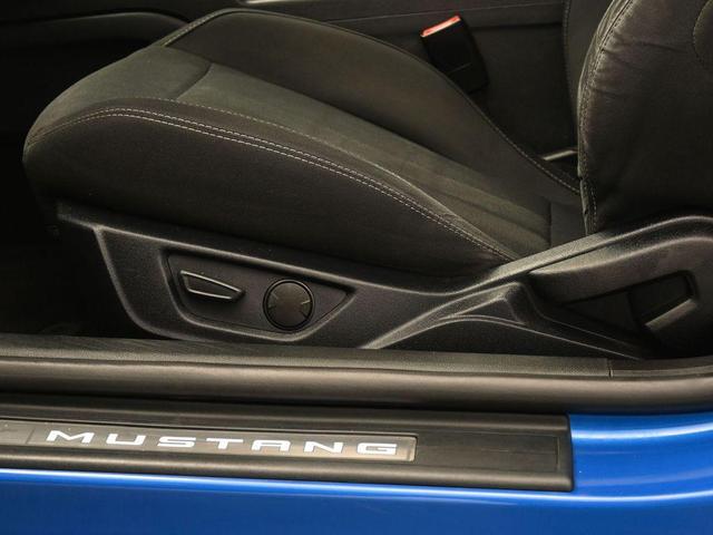 Photo of 2020 Velocity Blue Metallic Ford Mustang