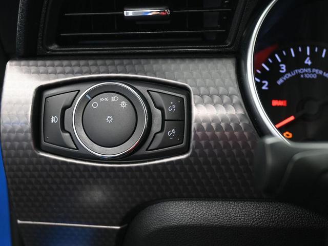 Photo of 2020 Velocity Blue Metallic Ford Mustang