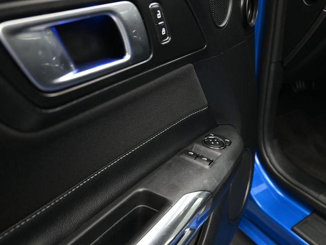 Photo of 2020 Velocity Blue Metallic Ford Mustang