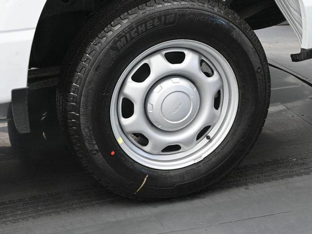 Photo of 2025 Oxford White Ford F-150