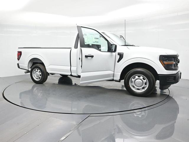 Photo of 2025 Oxford White Ford F-150