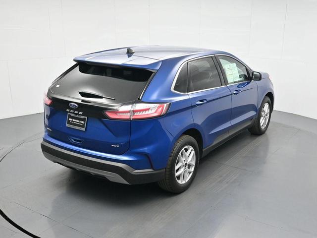 Photo of 2024 Atlas Blue Metallic Ford Edge
