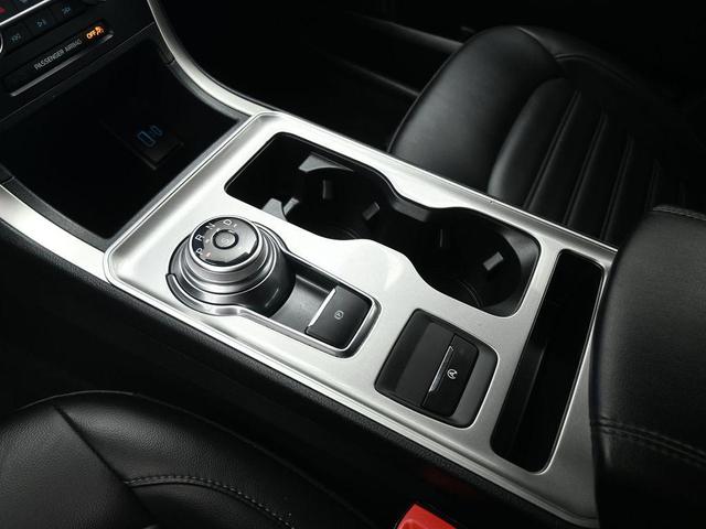 Photo of 2024 Atlas Blue Metallic Ford Edge