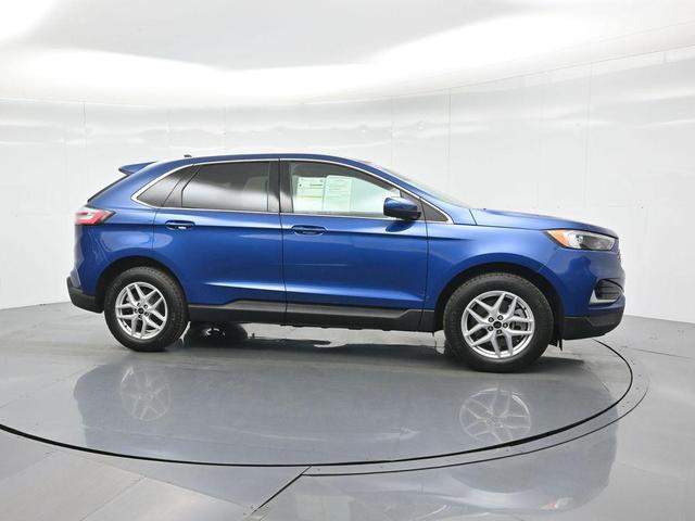 Photo of 2024 Atlas Blue Metallic Ford Edge