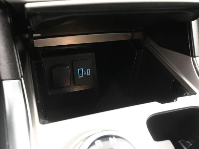 Photo of 2021 Blue Ford Explorer