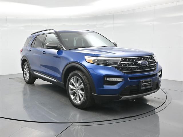 Photo of 2021 Blue Ford Explorer
