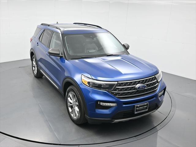 Photo of 2021 Blue Ford Explorer