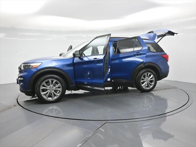 Photo of 2021 Blue Ford Explorer