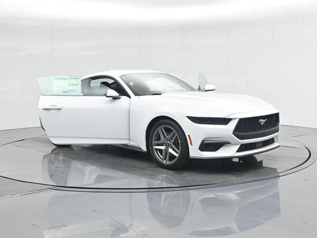 Photo of 2025 Oxford White Ford Mustang