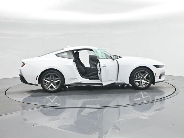 Photo of 2025 Oxford White Ford Mustang