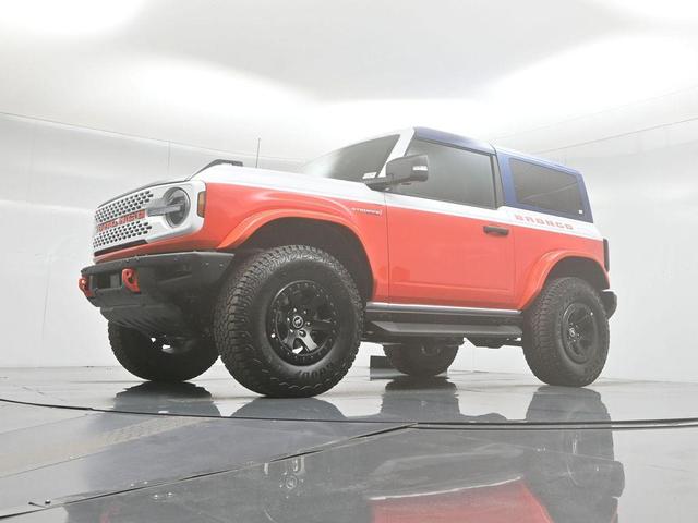 Photo of 2025 Oxford White Ford Bronco