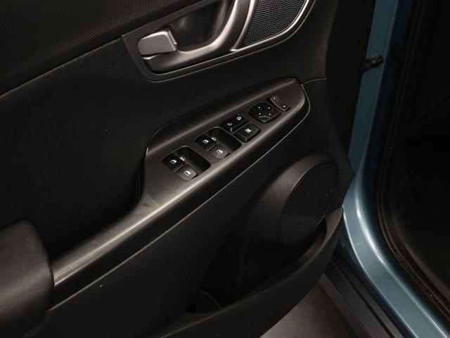 Photo of 2020 Ceramic Blue w/White Roof Hyundai KONA EV