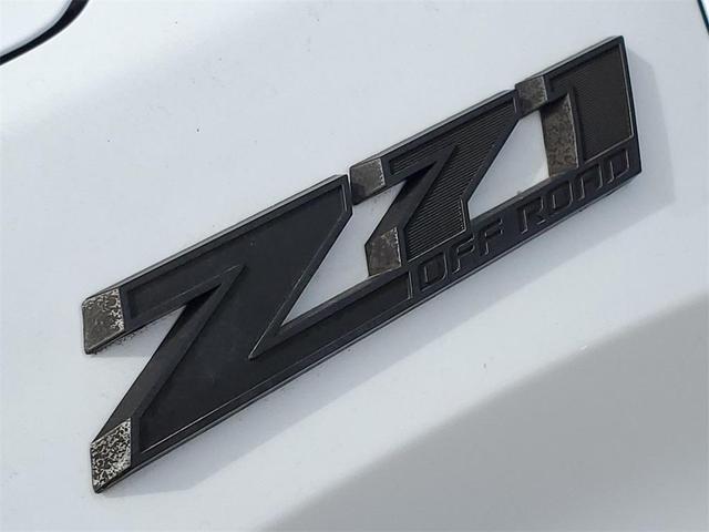 Photo of 2019 Summit White Chevrolet Silverado 1500