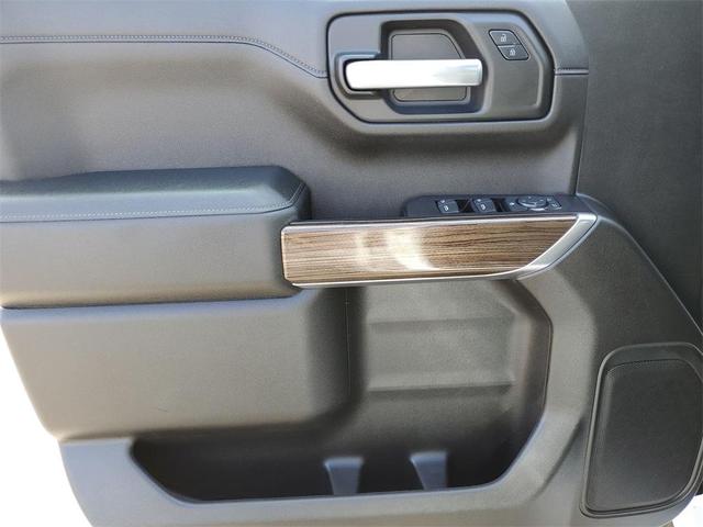 Photo of 2019 Summit White Chevrolet Silverado 1500